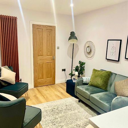 Appartamento Gorgeous Newly Renovated 2 Double Bed Flat Swansea Esterno foto