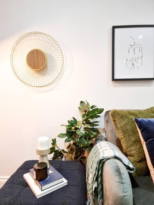 Appartamento Gorgeous Newly Renovated 2 Double Bed Flat Swansea Esterno foto