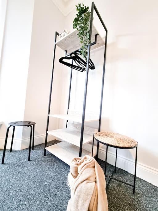 Appartamento Gorgeous Newly Renovated 2 Double Bed Flat Swansea Esterno foto
