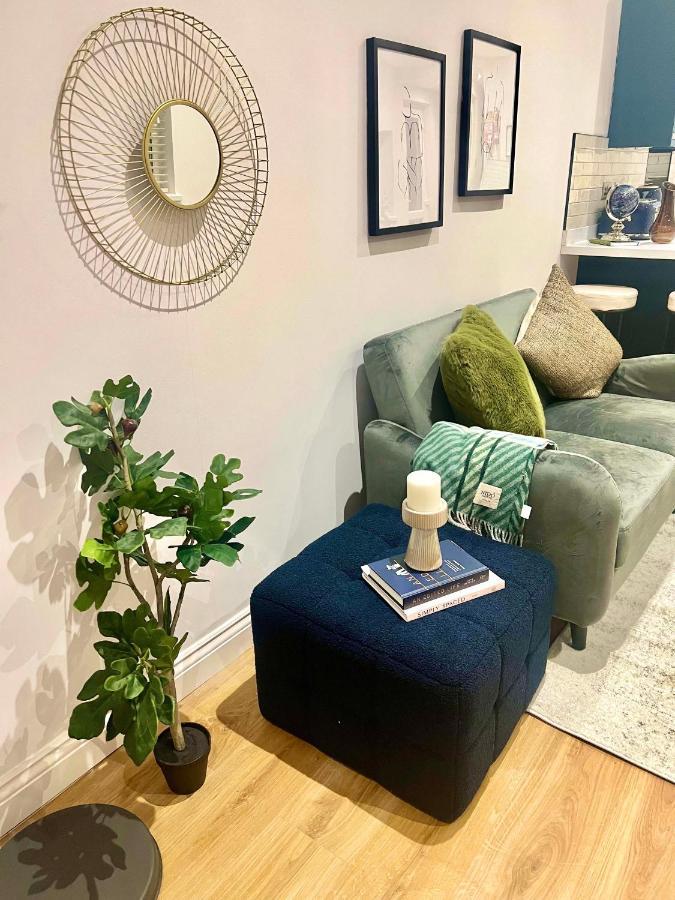 Appartamento Gorgeous Newly Renovated 2 Double Bed Flat Swansea Esterno foto