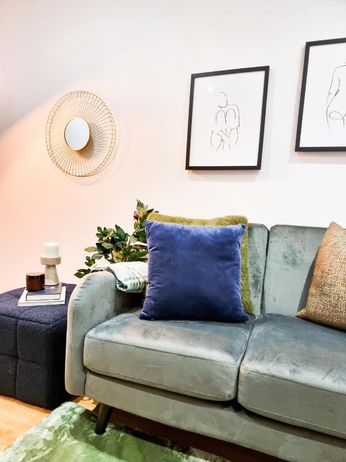 Appartamento Gorgeous Newly Renovated 2 Double Bed Flat Swansea Esterno foto