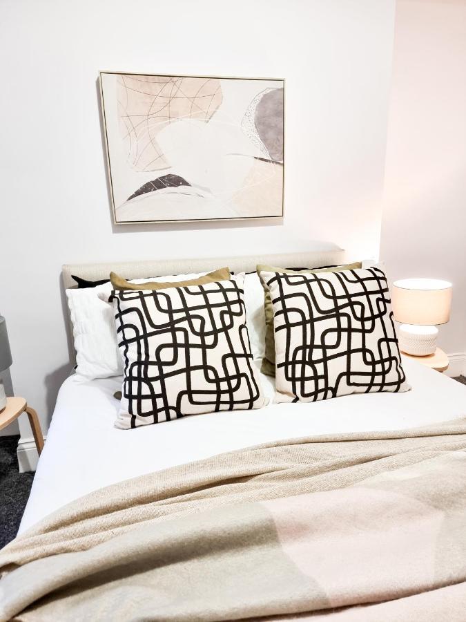 Appartamento Gorgeous Newly Renovated 2 Double Bed Flat Swansea Esterno foto