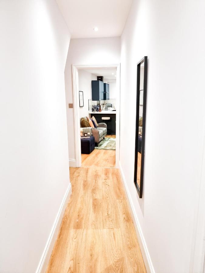 Appartamento Gorgeous Newly Renovated 2 Double Bed Flat Swansea Esterno foto