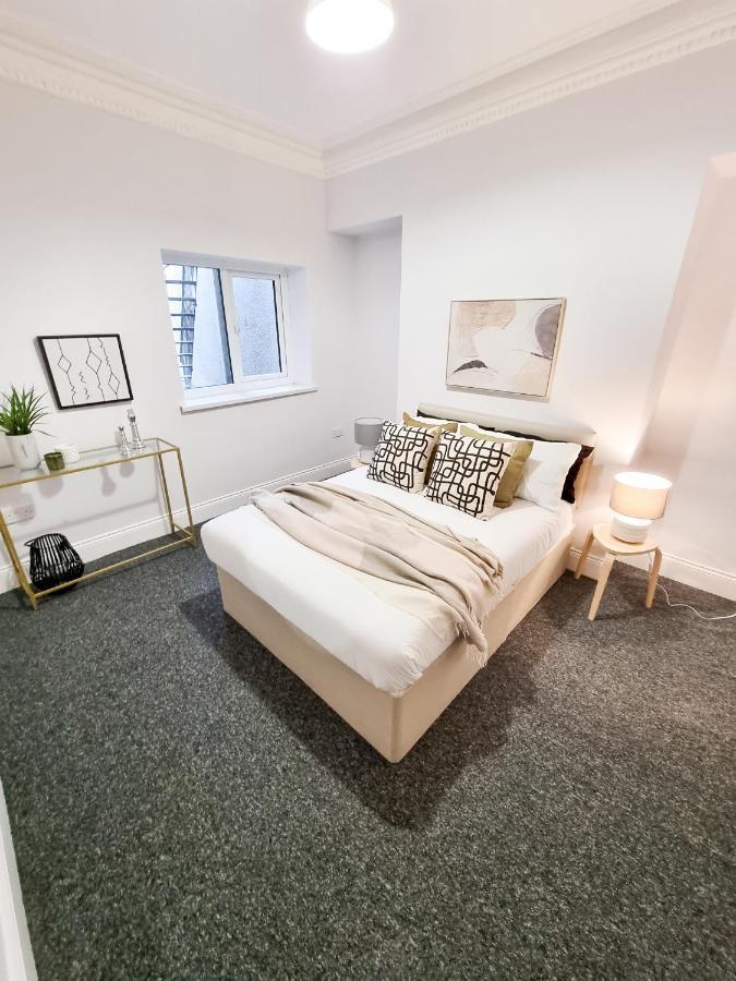 Appartamento Gorgeous Newly Renovated 2 Double Bed Flat Swansea Esterno foto
